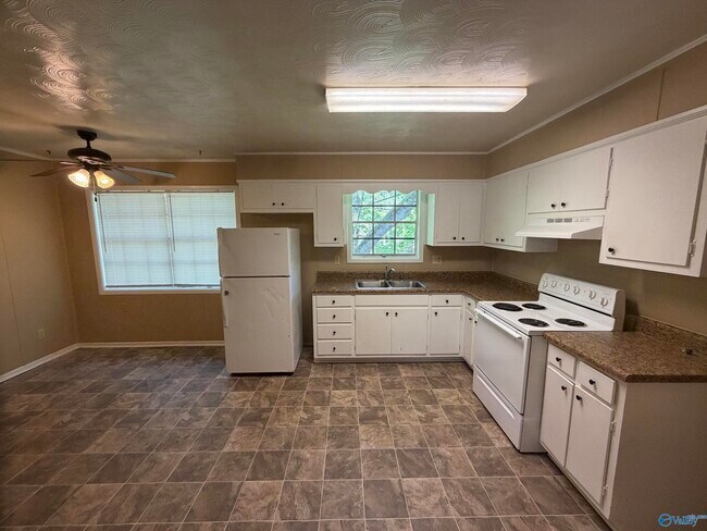 Foto del edificio - 1802 Tunsel Rd SW