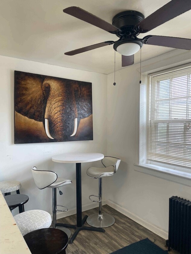 Primary Photo - 2901 N Broom St