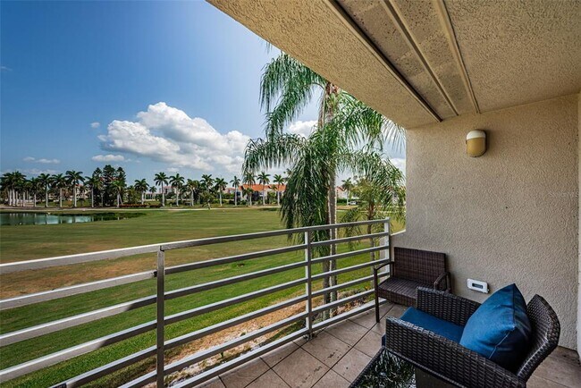 Building Photo - 6020 Bahia Del Mar Cir N