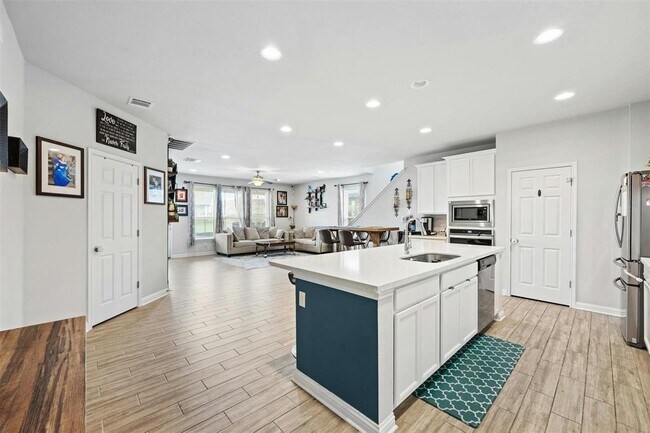 Foto del edificio - 2429 Caddo Canoe Dr