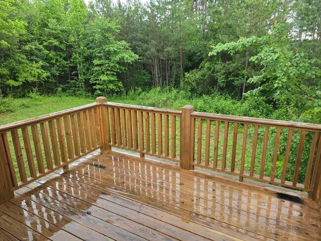 Building Photo - VERY NICE 3/2 HOUSE IN TUNNEL HILL