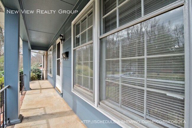 Building Photo - 3729 Woodleaf Rd