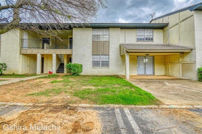 Foto del edificio - 3 br, 2 bath House - 1813-1 E. Linsey St.