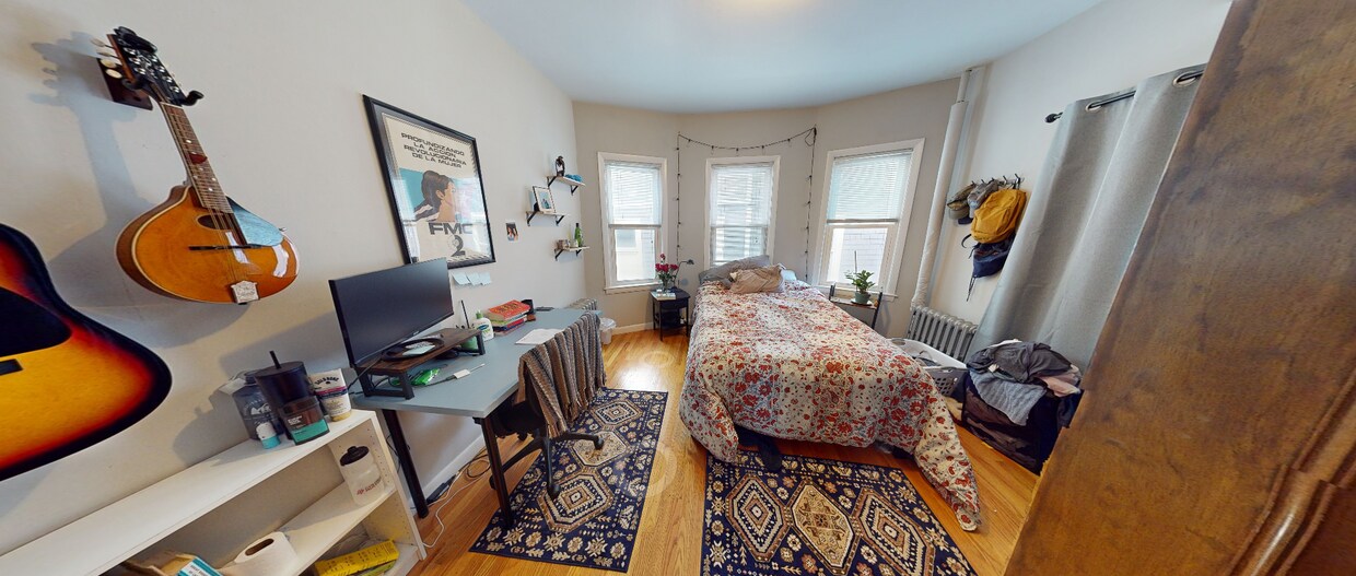 Primary Photo - 23 Tufts St