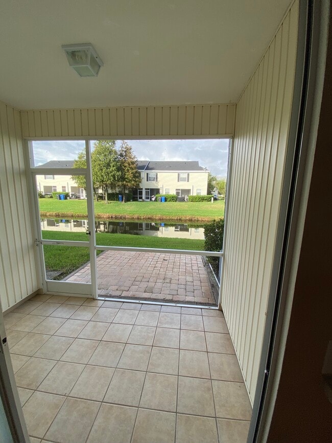 Building Photo - 12319 Country White Cir