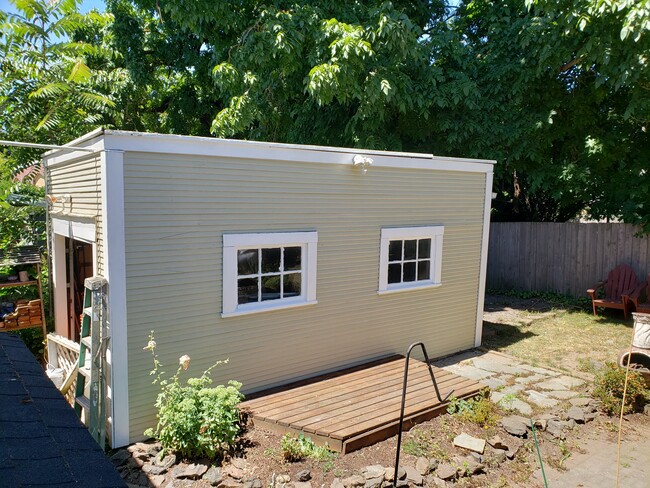 Detached garage - 4125 SE Gladstone st