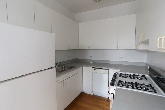 Foto del edificio - 816 W Waveland Ave