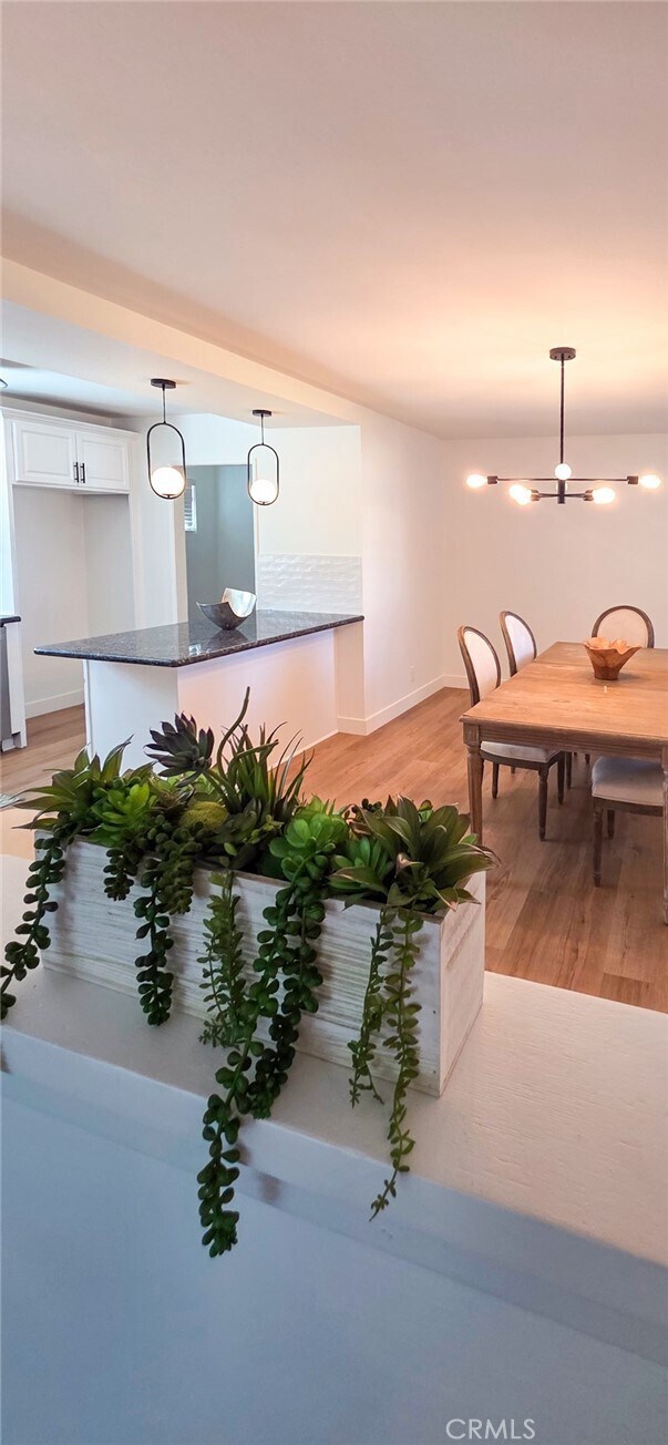 Foto del edificio - 1502 W Hemlock Way