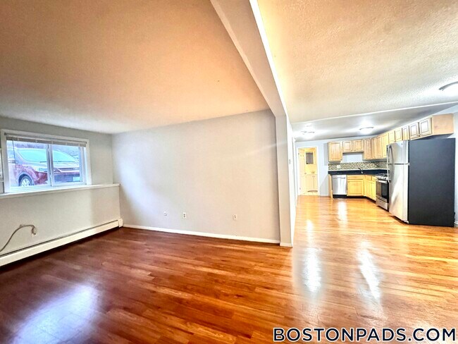 Foto del edificio - 715 N Main St