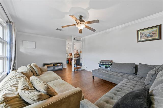 Foto del edificio - 2713 Gordon Ave