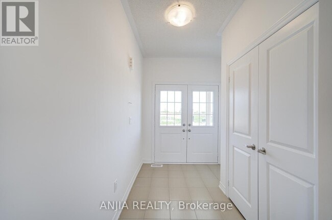 Building Photo - 447 Van Dusen Ave