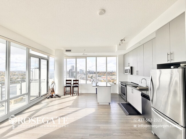 Building Photo - Modern 2-Bedroom Condo with Balcony & Park...