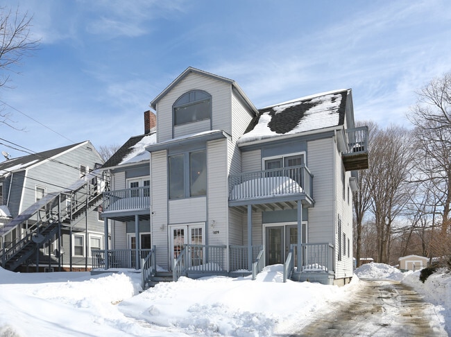 Building Photo - 1079 Broad St