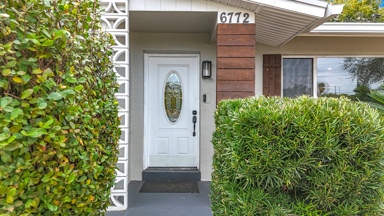 Foto principal - 6772 113th St