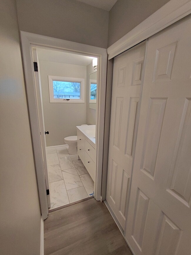 Foto del edificio - 23 Steele Cir