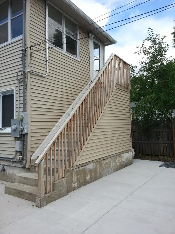 Building Photo - 3913 37th Ave S