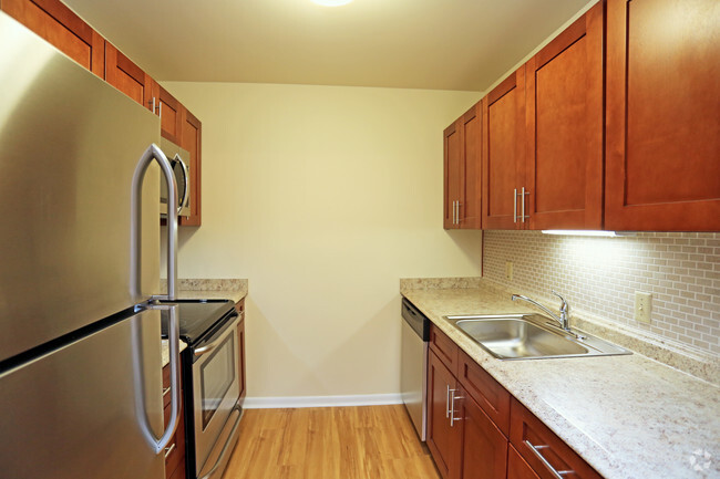 Kitchen - Townsend Manor