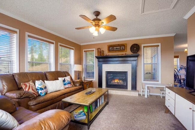 Building Photo - 552 Wapiti Ln