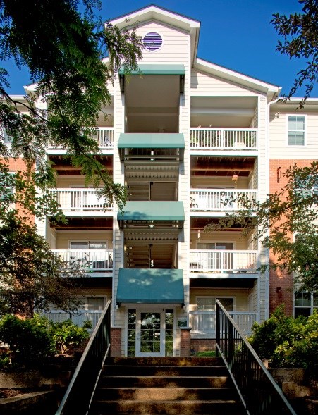 Primary Photo - Courthouse Crossings Apartments