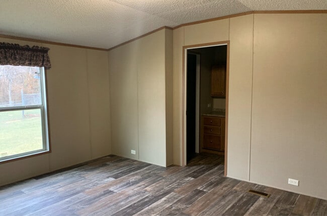 Foto del edificio - 311 NE Burgess St