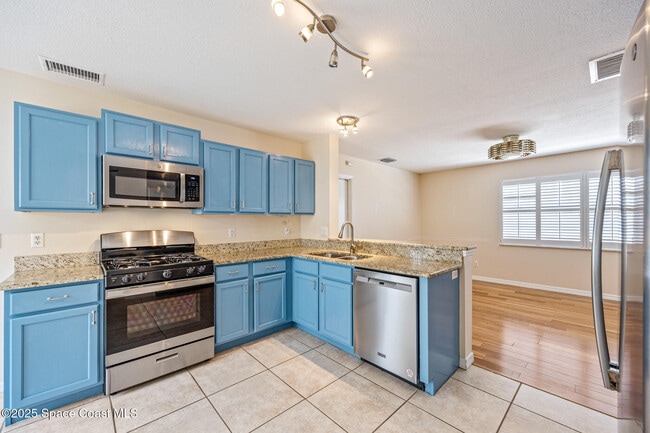 Building Photo - 1609 Pga Blvd