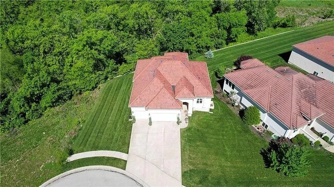 Building Photo - Stunning 3 bedroom in Saddle Ridge Villas