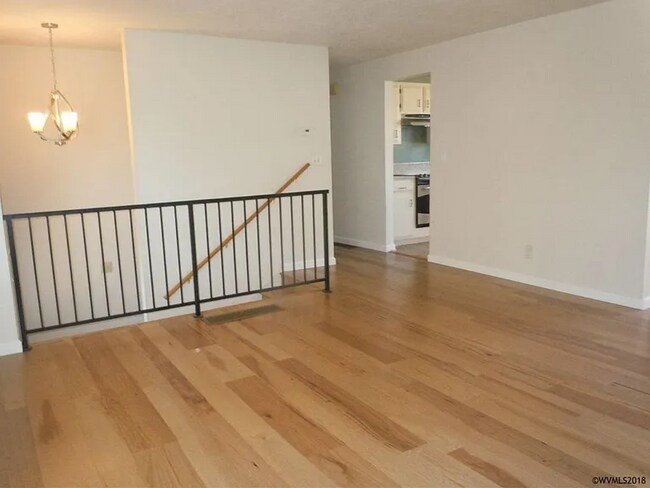 Foto del edificio - 6745 Pierce Ct N