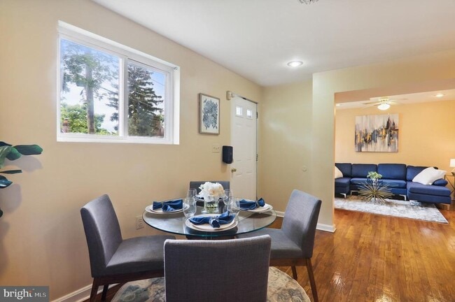 Building Photo - 517 Carmody Hills Dr