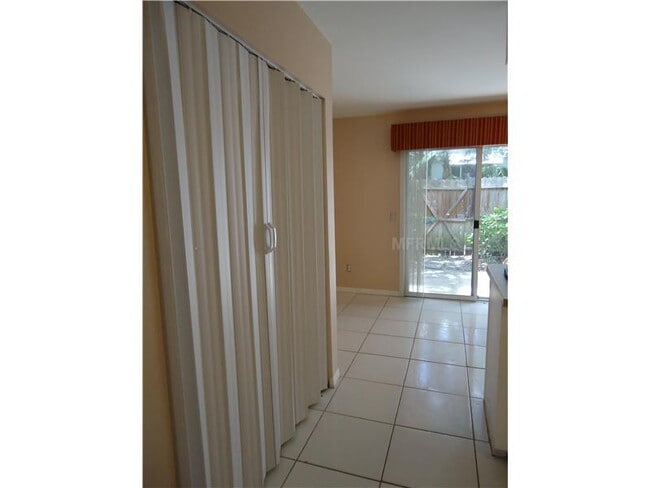 Foto del edificio - 11346 Stratton Park Dr