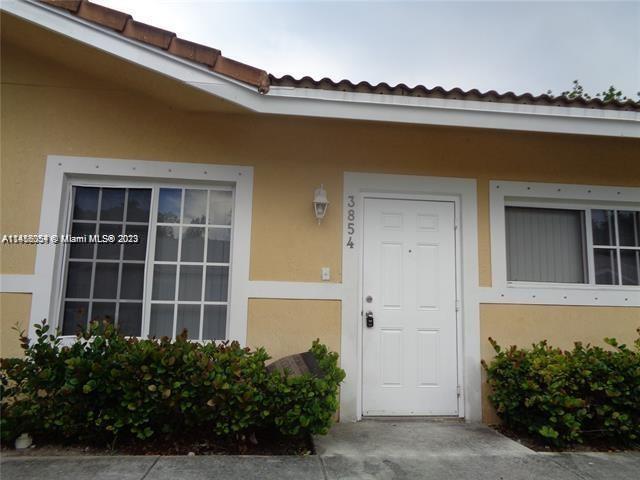 Primary Photo - 3854 SW 48th Ave