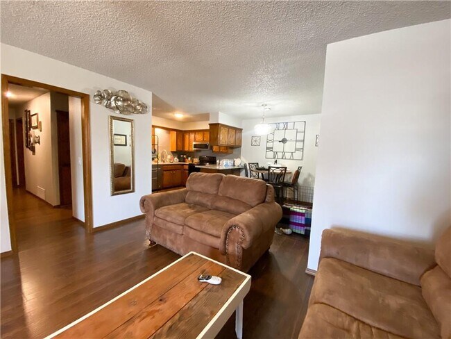 Foto del edificio - 1105 Parkview Dr