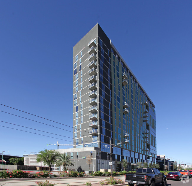 university-house-tempe-apartments-tempe-az-apartments