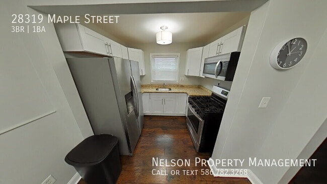 Building Photo - 28319 Maple St