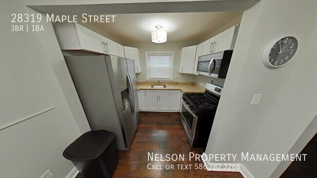 Foto del edificio - 28319 Maple St