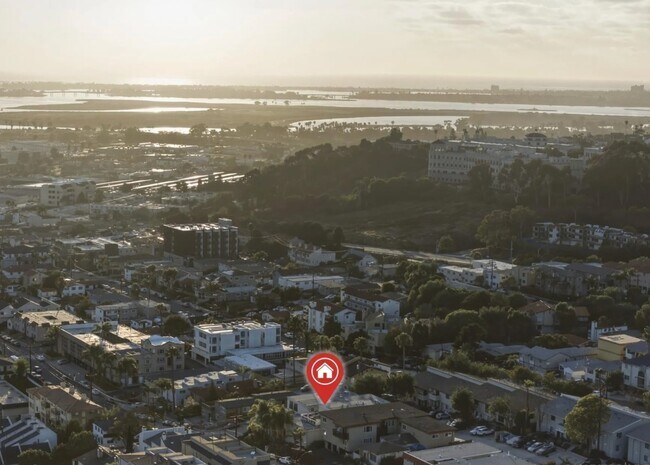 Foto del edificio - 5810 Riley St