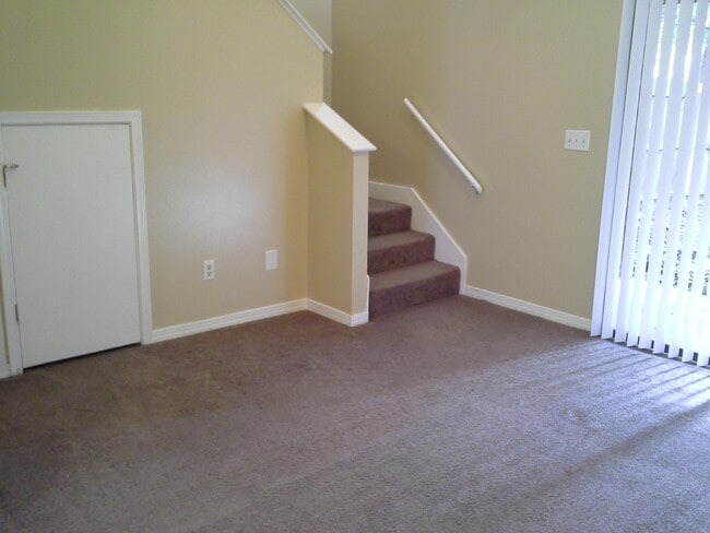 Building Photo - 4541 Melissa Ct W