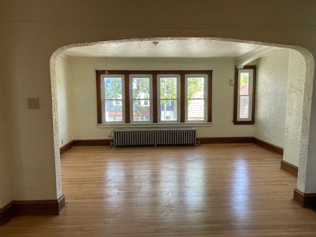 Building Photo - 5911 W Burnham St