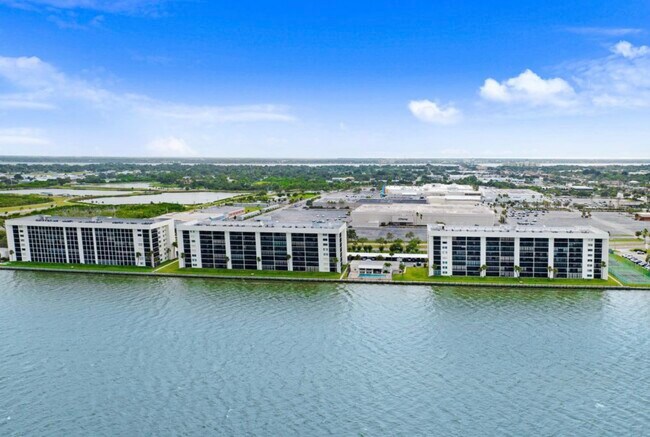 Water front - 200 S Sykes Creek Pky