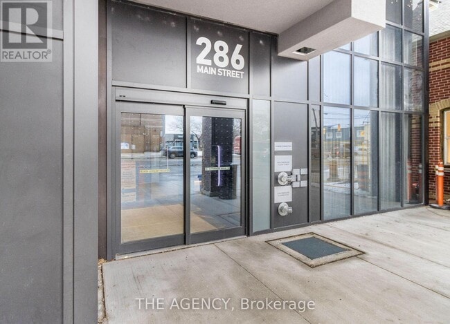 Photo du bâtiment - 286 Main St