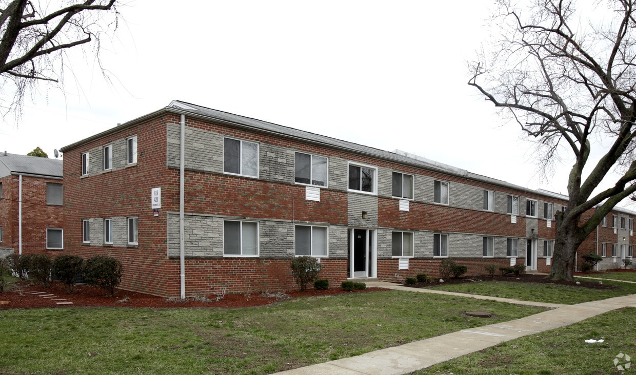 Hazelwood Meadows Apartments Hazelwood, MO