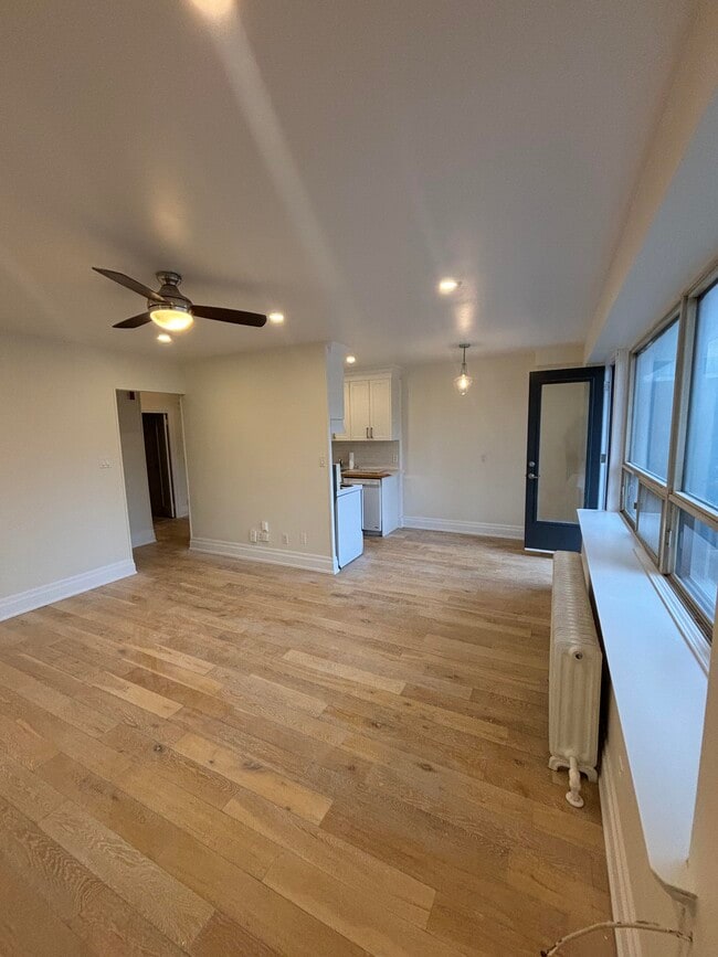 Living Room - 710 Spadina Av