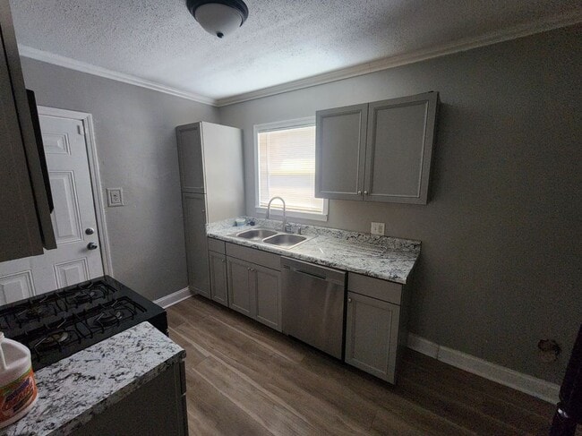 Foto del edificio - 2067 Blakewood Pl