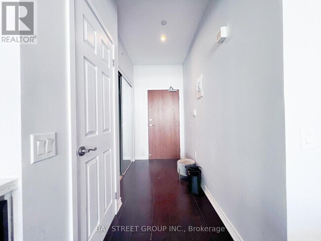 Building Photo - 85 Queens Wharf Rd