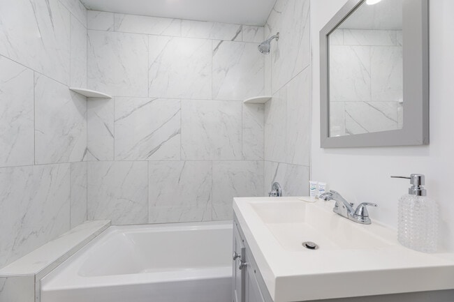 Building Photo - 5 Kenvil Rd