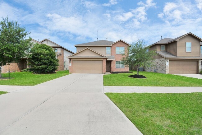 Foto del edificio - 3210 Aldridge Dr