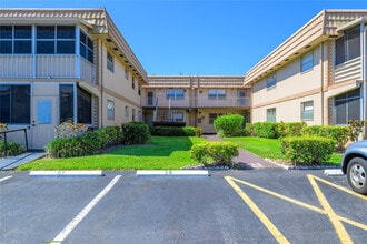 Building Photo - 633 Brittany N