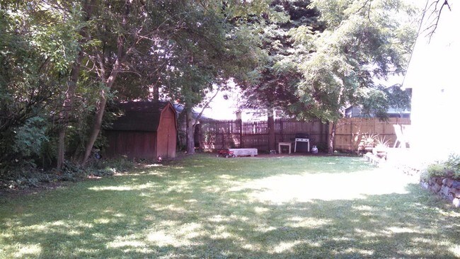 Building Photo - 3 br, 1 bath House - 28561 Fairfax St