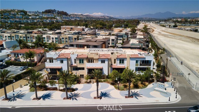 Building Photo - 1523 Doheny Way