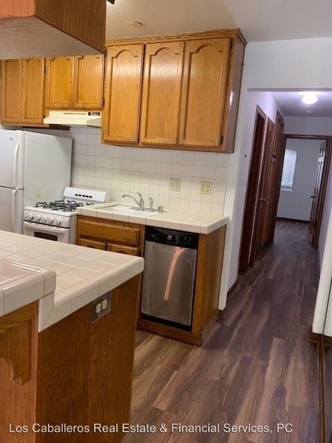Foto del edificio - 17200 Newhope St