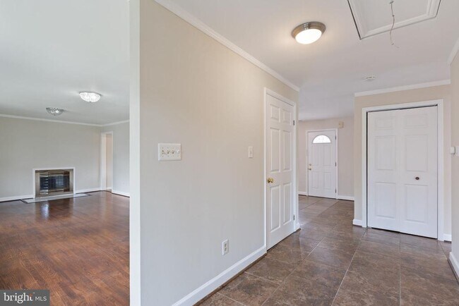 Building Photo - 2311 N Dinwiddie St